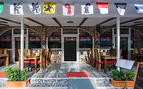 Chalet Suisse  2*